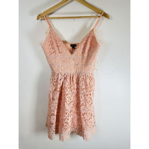 NBD REVOLVE Give It Up Light Pink Lace Mini Dress Woman’s Small NWT - Picture 2 of 16